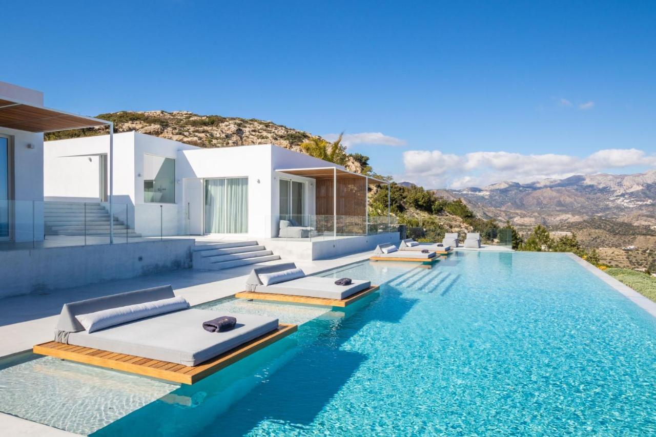 Istia Luxury Villas การ์ปาตอส ภายนอก รูปภาพ